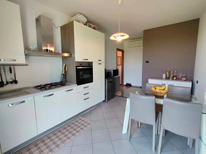 Appartamento trilocale in vendita in Via San Carlo, Castel Rozzone