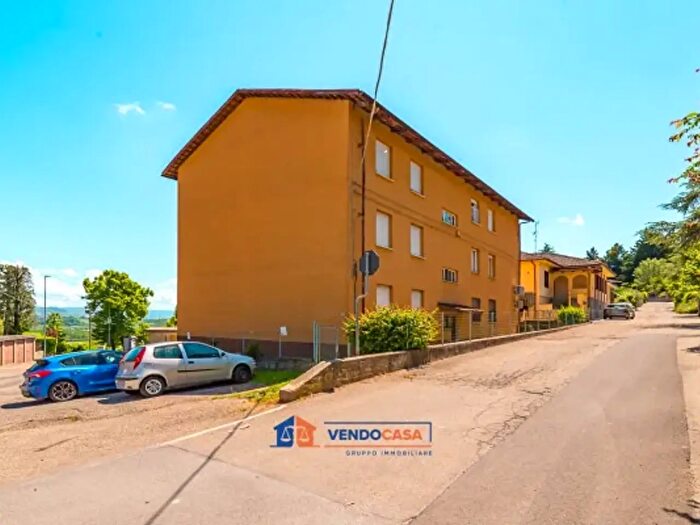 Appartamento quadrilocale in vendita in Via Alba, Santa Vittoria D'Alba