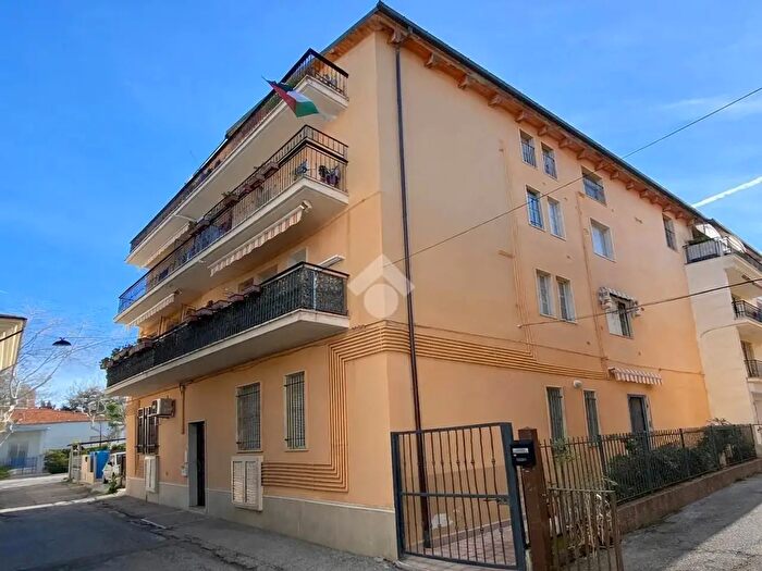 Appartamento bilocale in vendita in Via Cairoli, Giulianova