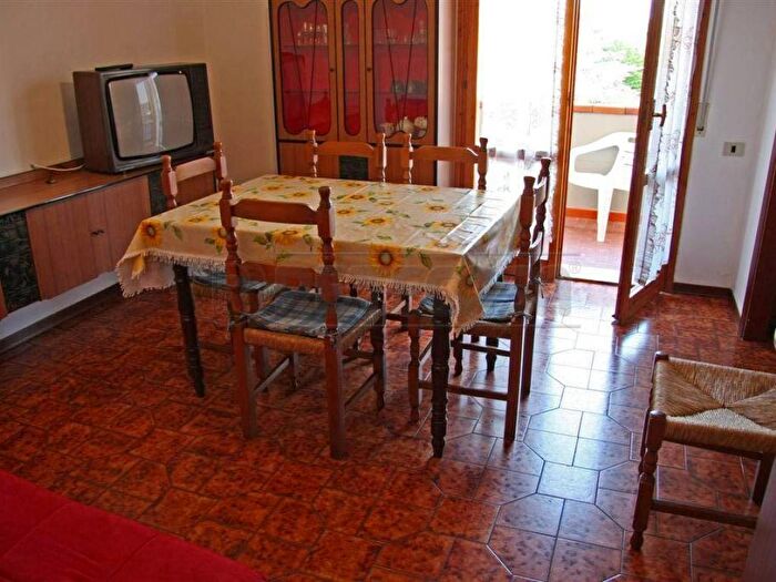 Appartamento trilocale in affitto in Via del Lavoro, Montecalvoli, Santa Maria a Monte