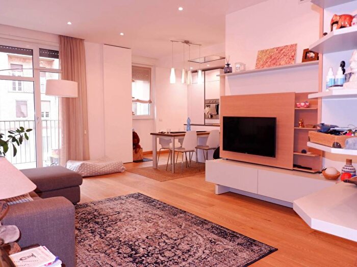 Appartamento bilocale in affitto in Viale Monte Grappa, Garibaldi Corso Como, Milano