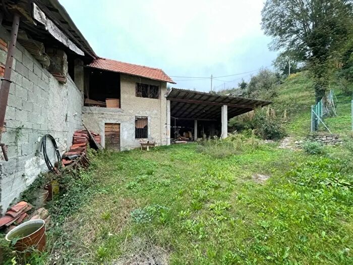Casa con 6 locali in vendita in Marco d Oggiono, Galbiate