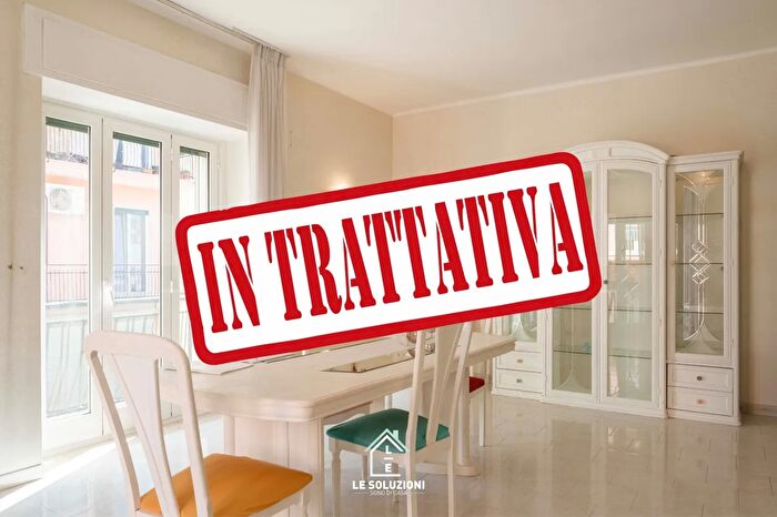 Appartamento trilocale in vendita in Via Cavour, Putignano