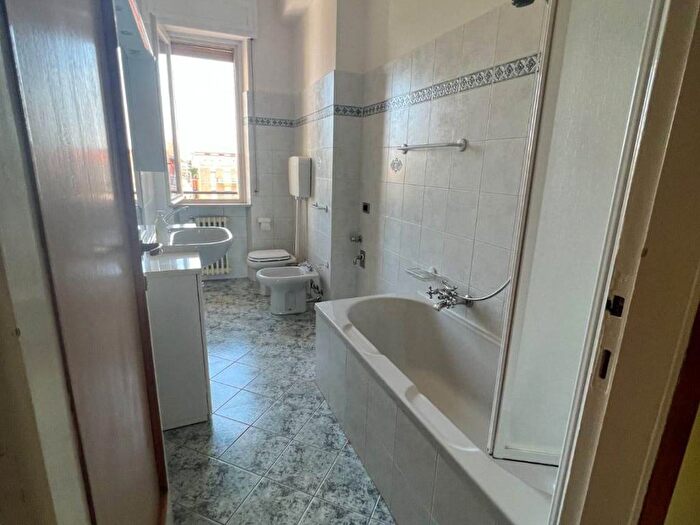 Appartamento quadrilocale in affitto in Pubblico Passeggio, Piacenza