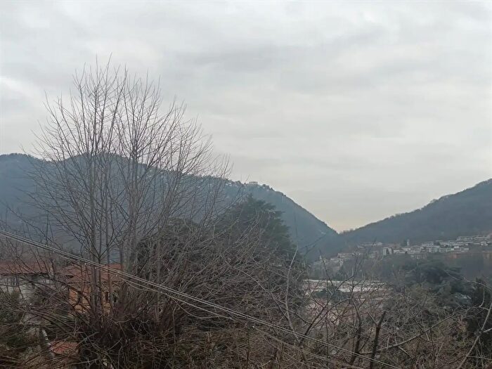 Appartamento quadrilocale in affitto in Maslianico