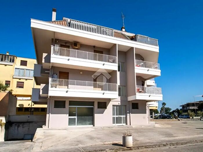 Appartamento trilocale in vendita in Via Reggio Emilia, Porto Sant'Elpidio