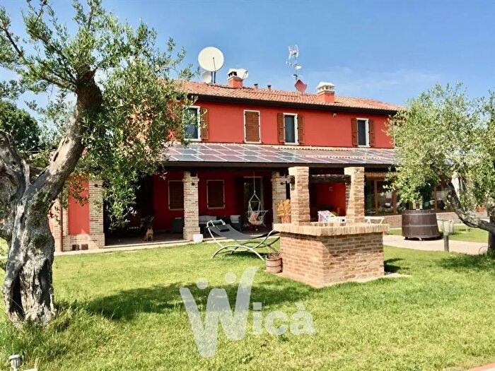 Casa con 5 locali in vendita in Via Cerchia di San Martino, Cesena