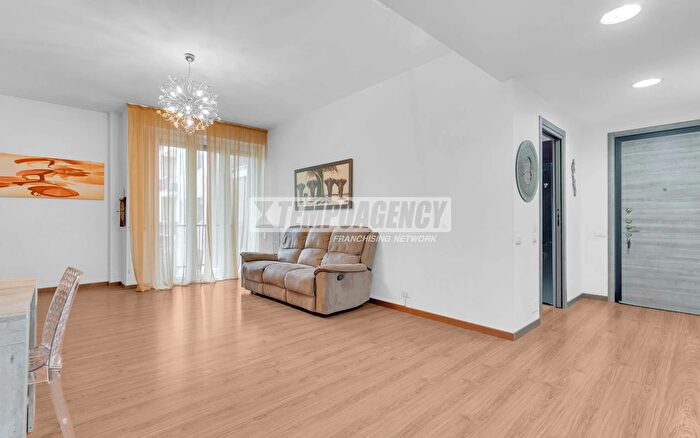 Appartamento trilocale in vendita in Milano