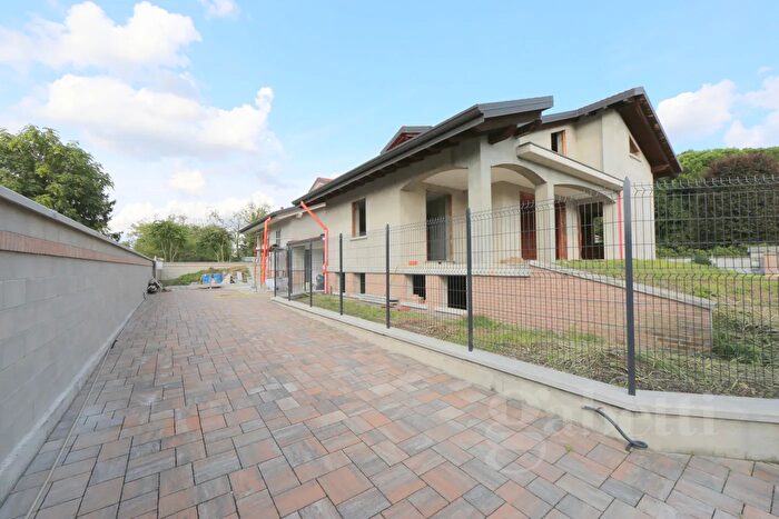Casa quadrilocale in vendita in Via Palmiro Togliatti, Magnago
