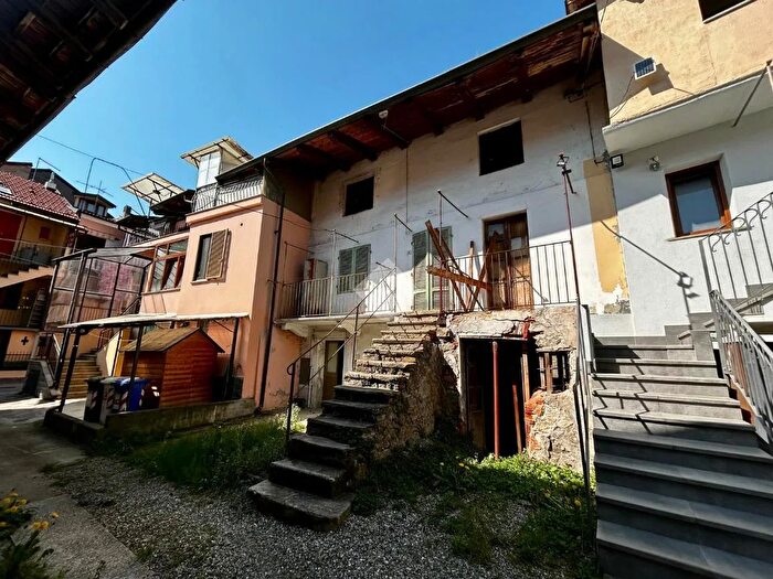 Casa quadrilocale in vendita in Vicolo Inferiore, SantAntonino Di Susa