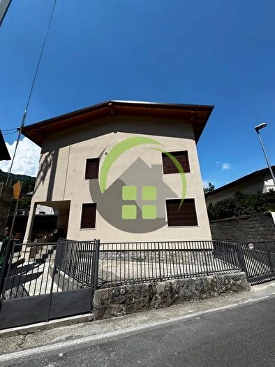 Casa trilocale in vendita in Vertova