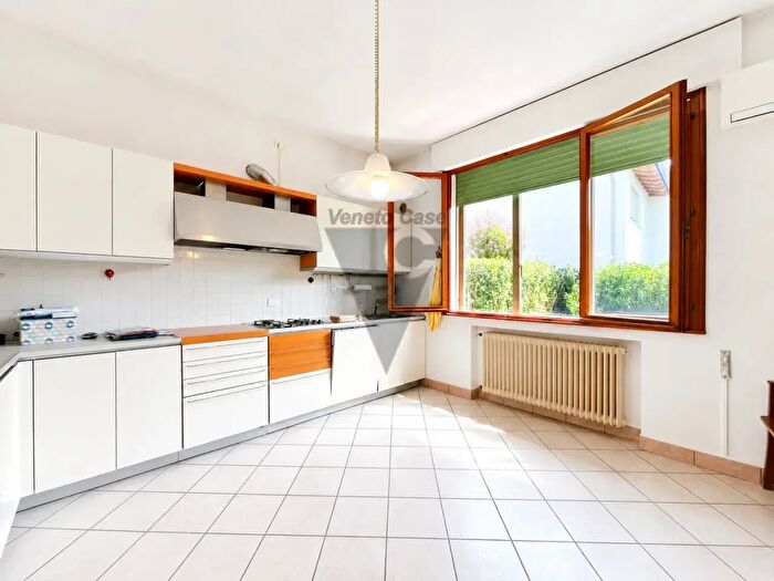 Casa con 5 locali in vendita in Via degli Orti, Dolo
