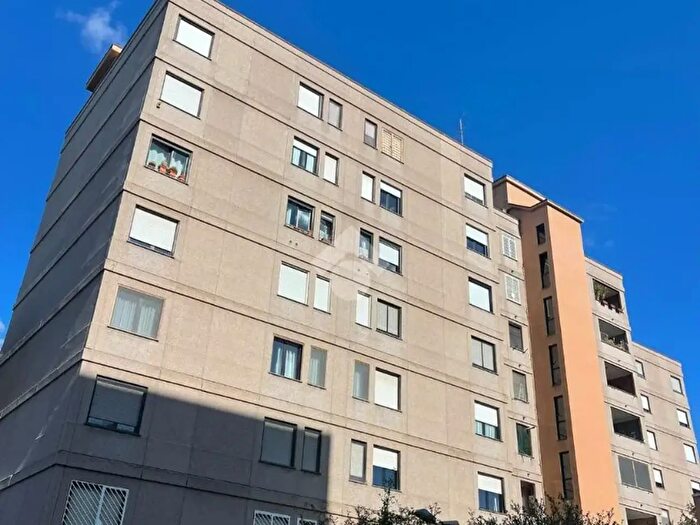 Appartamento trilocale in vendita in Viale Aldo Ballarin, Roma