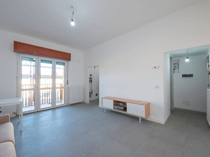 Appartamento bilocale in affitto in Via Leonardo Bruni, Dergano, Milano