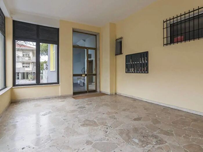Appartamento con 7 locali in vendita in Viale Damiani, Riccione