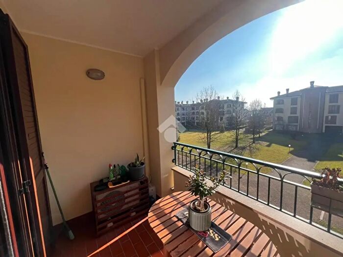 Appartamento trilocale in vendita in Via Genova, Settala