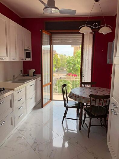 Casa trilocale in vendita in Via Emilio Canzi, Piacenza