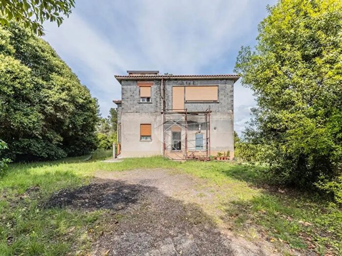 Casa con 10 locali in vendita in V Villarbasse, Roma