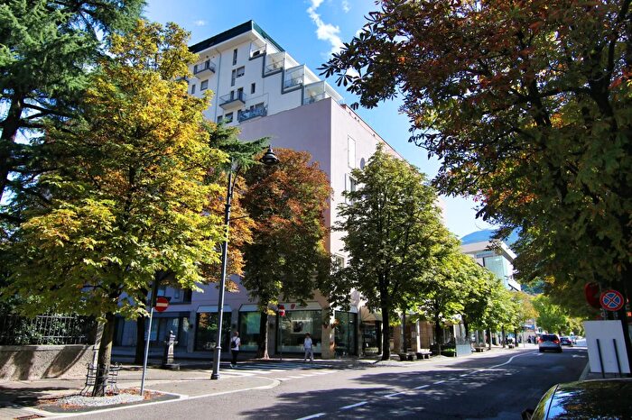 Appartamento con 6 locali in vendita in Corso Antonio Rosmini, Rovereto