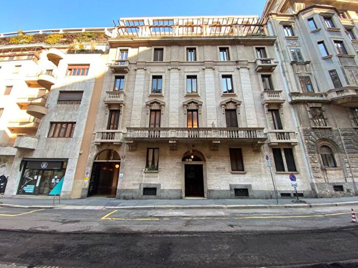 Appartamento trilocale in affitto in Via Fontana, Guastalla, Milano