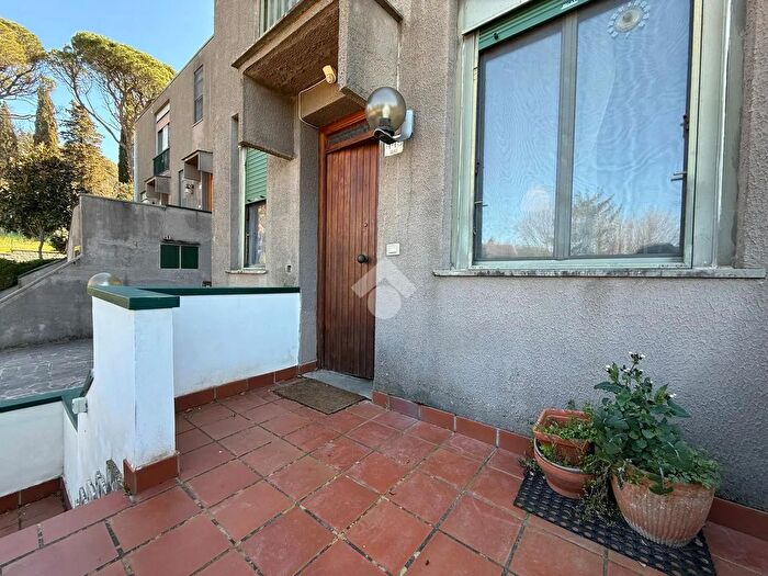 Casa quadrilocale in vendita in Località Olmo, Arezzo