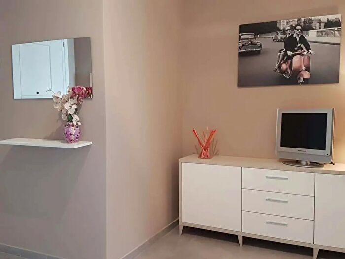 Appartamento monolocale in affitto in Via Isernia, Torino
