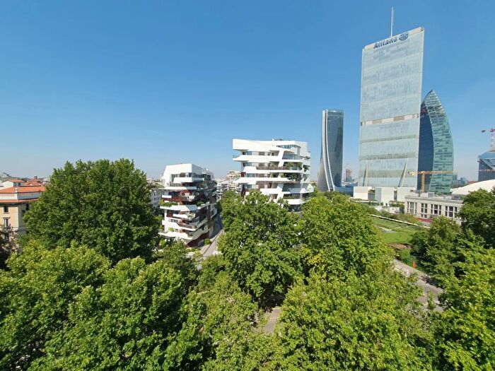 Appartamento bilocale in affitto in Viale Cassiodoro, Milano