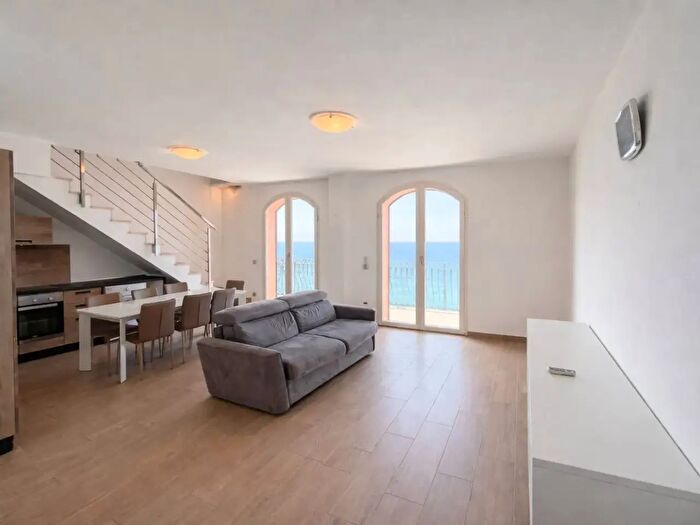 Appartamento con 5 locali in vendita in Corso Mazzini, Sanremo