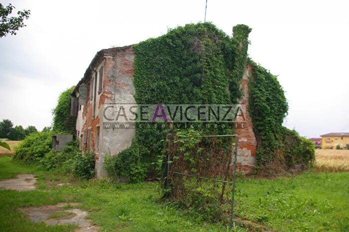Casa in vendita in Via Mazzini, Grisignano Di Zocco