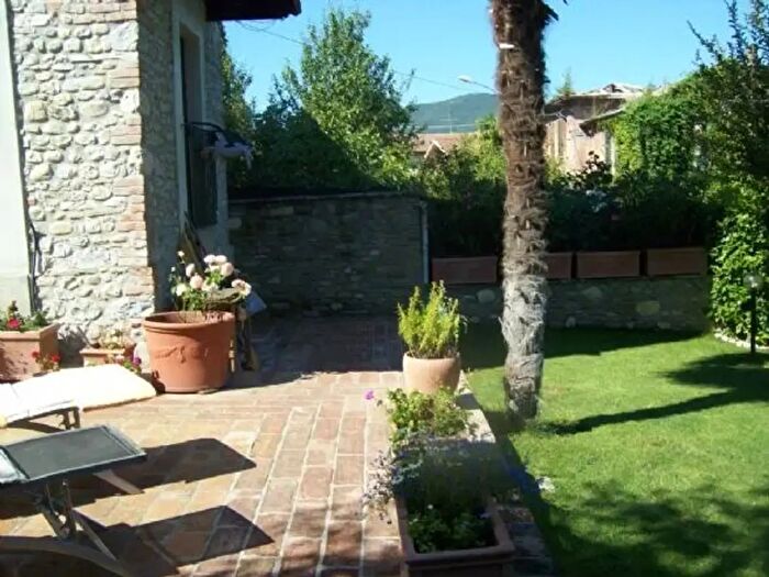 Casa con 8 locali in vendita in Rivergaro