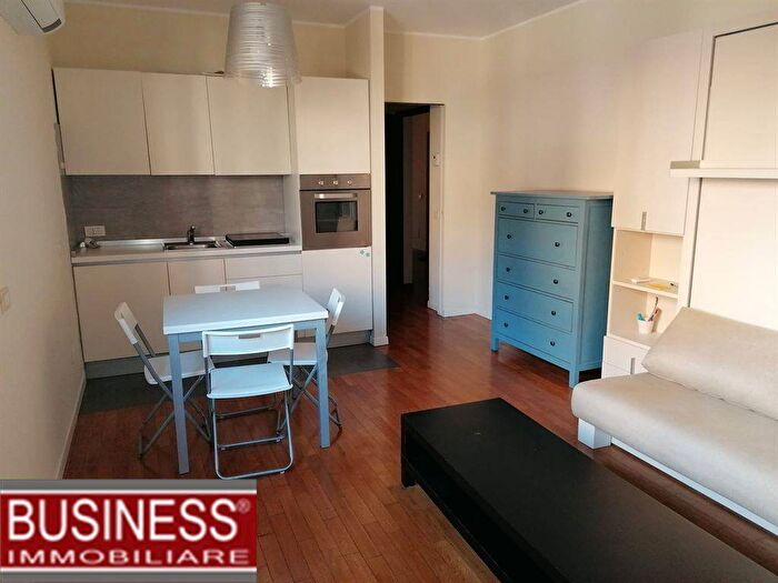 Appartamento monolocale in affitto in Viale Isonzo, Porta Romana Medaglie dOro, Milano