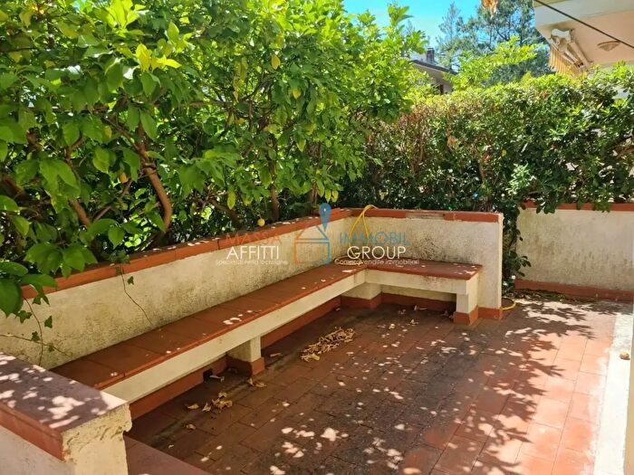 Casa con 5 locali in vendita in Via Arezzo, Massa