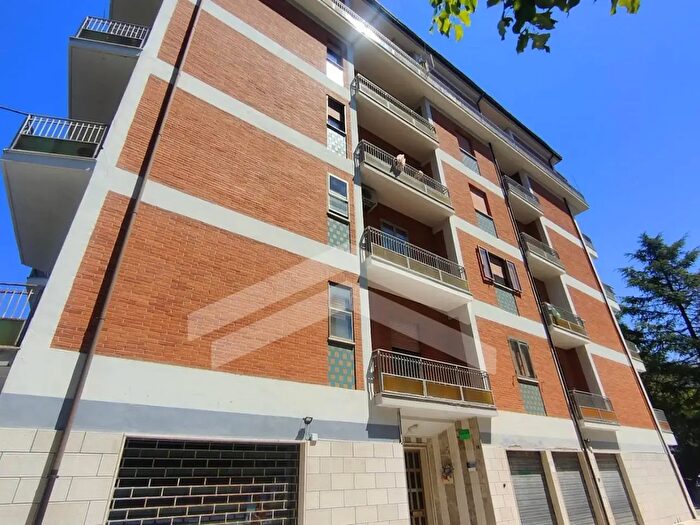 Appartamento con 5 locali in vendita in Via De Pretis, Campobasso