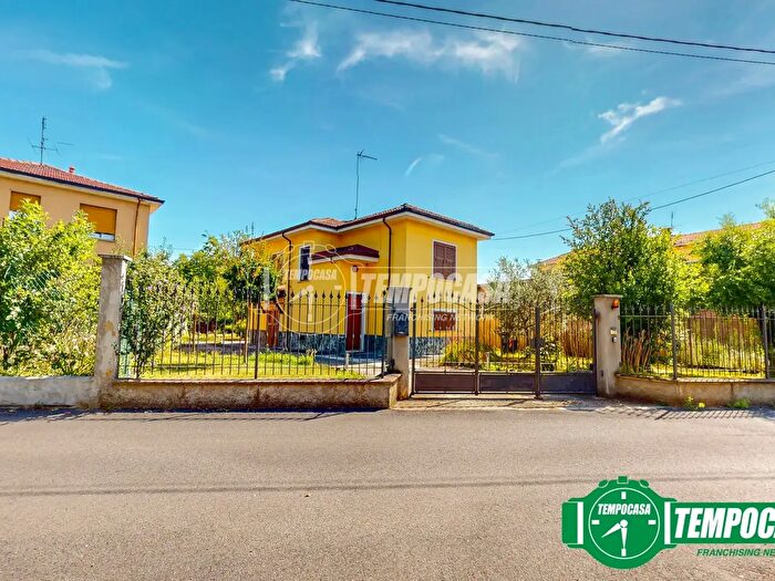 Casa con 5 locali in vendita in Via Marencana, Pozzolo Formigaro