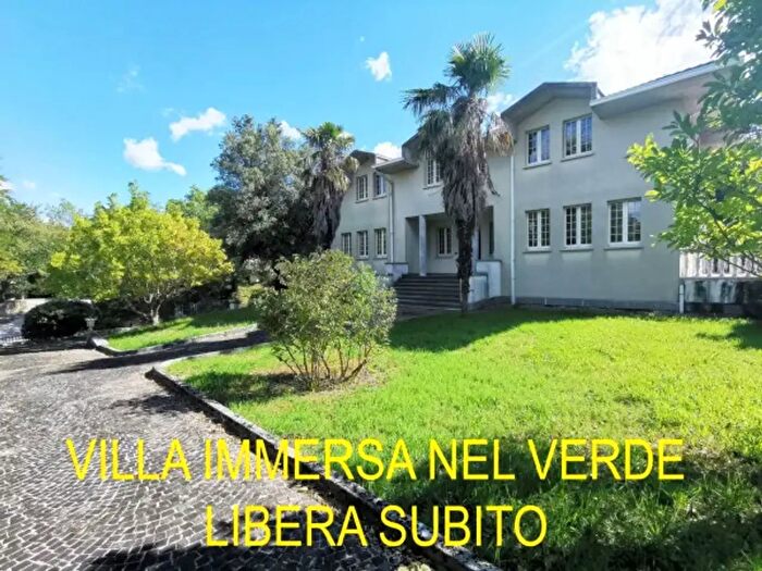 Casa con 6 locali in vendita in Via Bruno Buozzi, Cagli