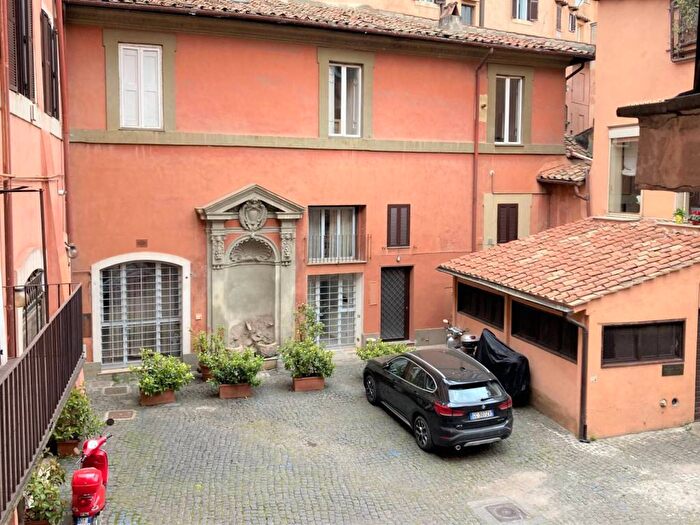 Appartamento con 6 locali in affitto in Via dellOrso, Piazza Navona, Roma