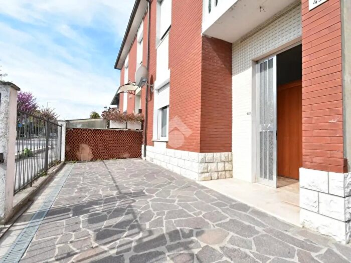 Appartamento trilocale in vendita in Via della Repubblica, Savignano Sul Rubicone