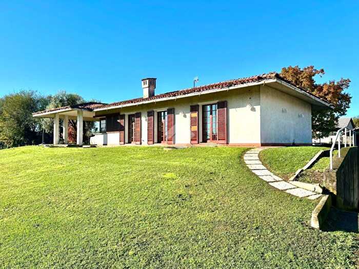 Casa quadrilocale in vendita in Via a Locatelli, Martinengo