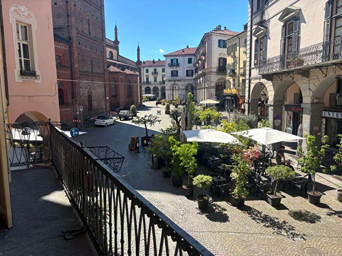 Appartamento con 5 locali in vendita in Via del Duomo, Pinerolo