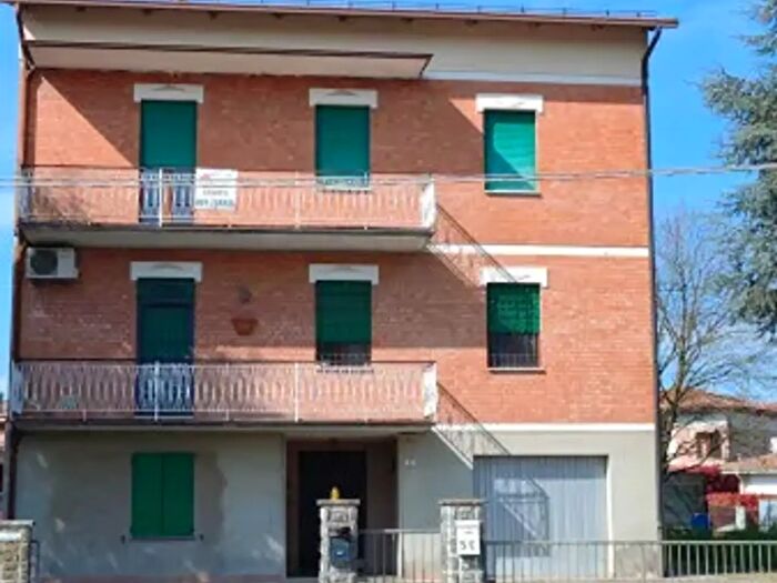Appartamento con 5 locali in vendita in Via Sinistra Guerro, Castelvetro Di Modena