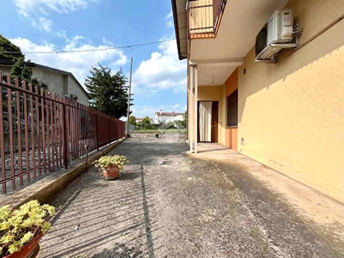 Casa quadrilocale in vendita in Via G Marconi, Ponte San Nicolo