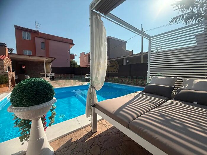 Casa con 5 locali in vendita in Via Passariello, Pomigliano D'Arco