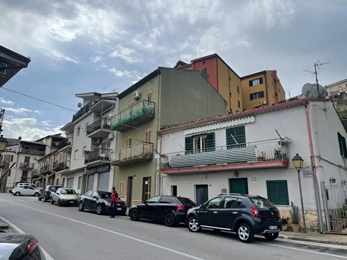 Appartamento con 7 locali in vendita in Nazionale, Reitano