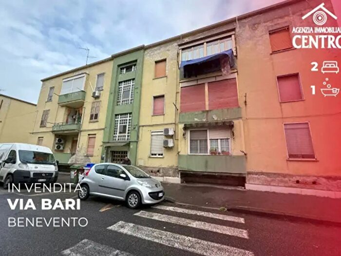 Appartamento trilocale in vendita in Via Bari, Benevento