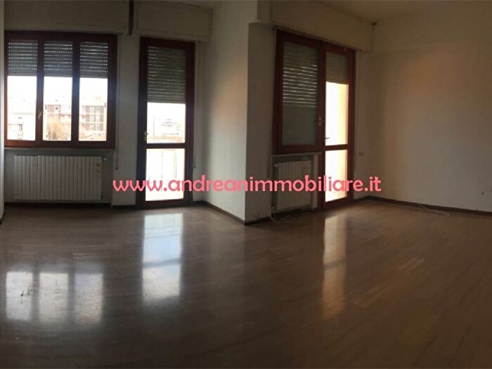 Appartamento con 5 locali in affitto in Centro Mare, Pesaro