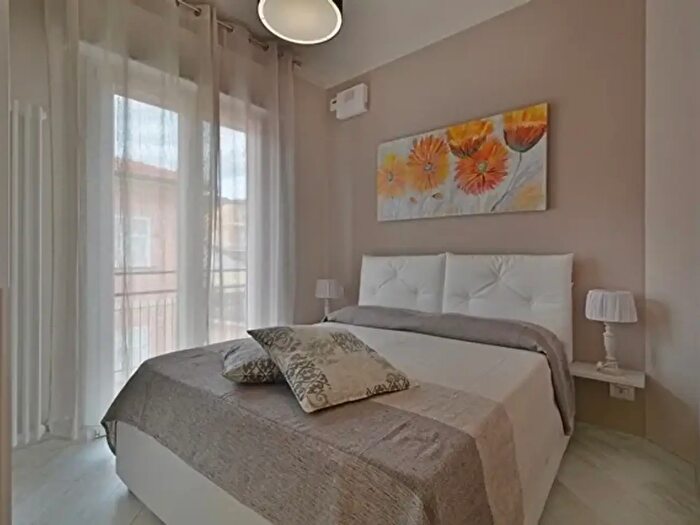 Appartamento trilocale in vendita in Via Ville Nuove, Diano Marina