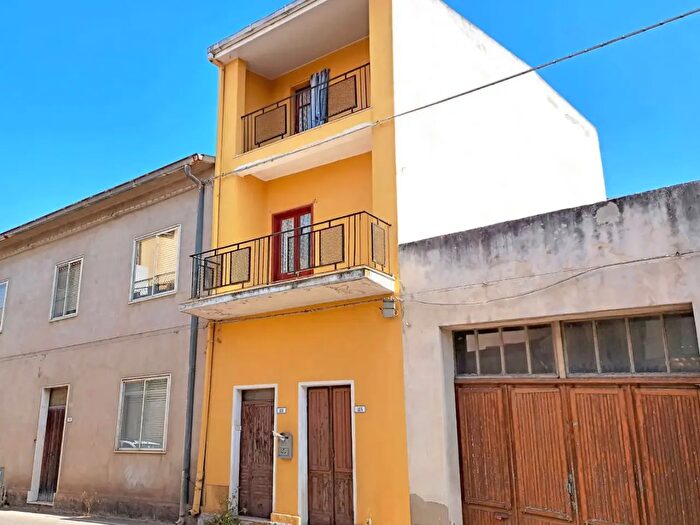 Casa quadrilocale in vendita in Sanluri