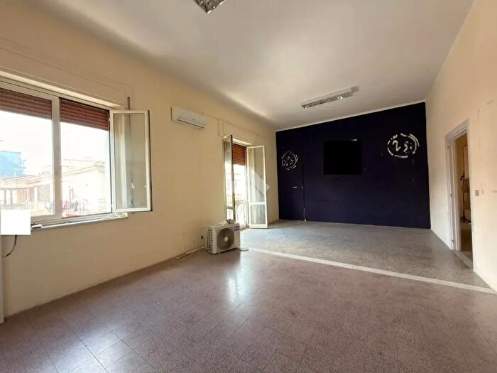 Appartamento quadrilocale in affitto in Via Silvio Paternostro, Crotone