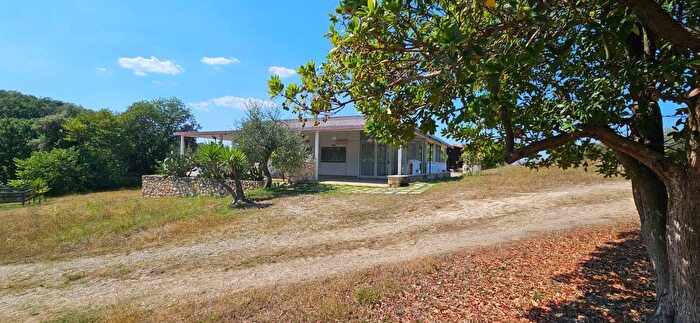 Casa con 7 locali in vendita in Via Montinallo, Civitella San Paolo