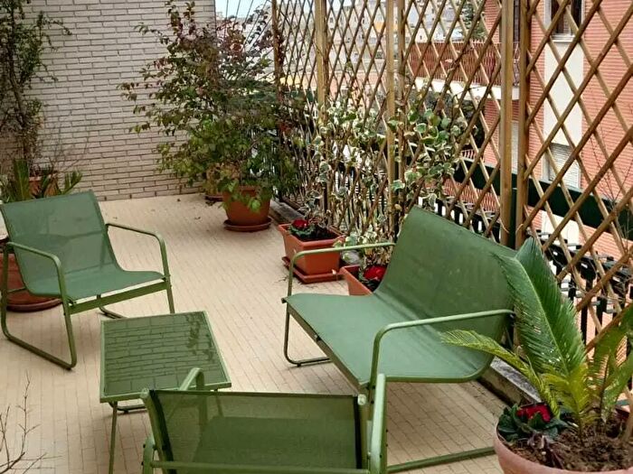 Appartamento trilocale in vendita in Via Cavour, Lecce